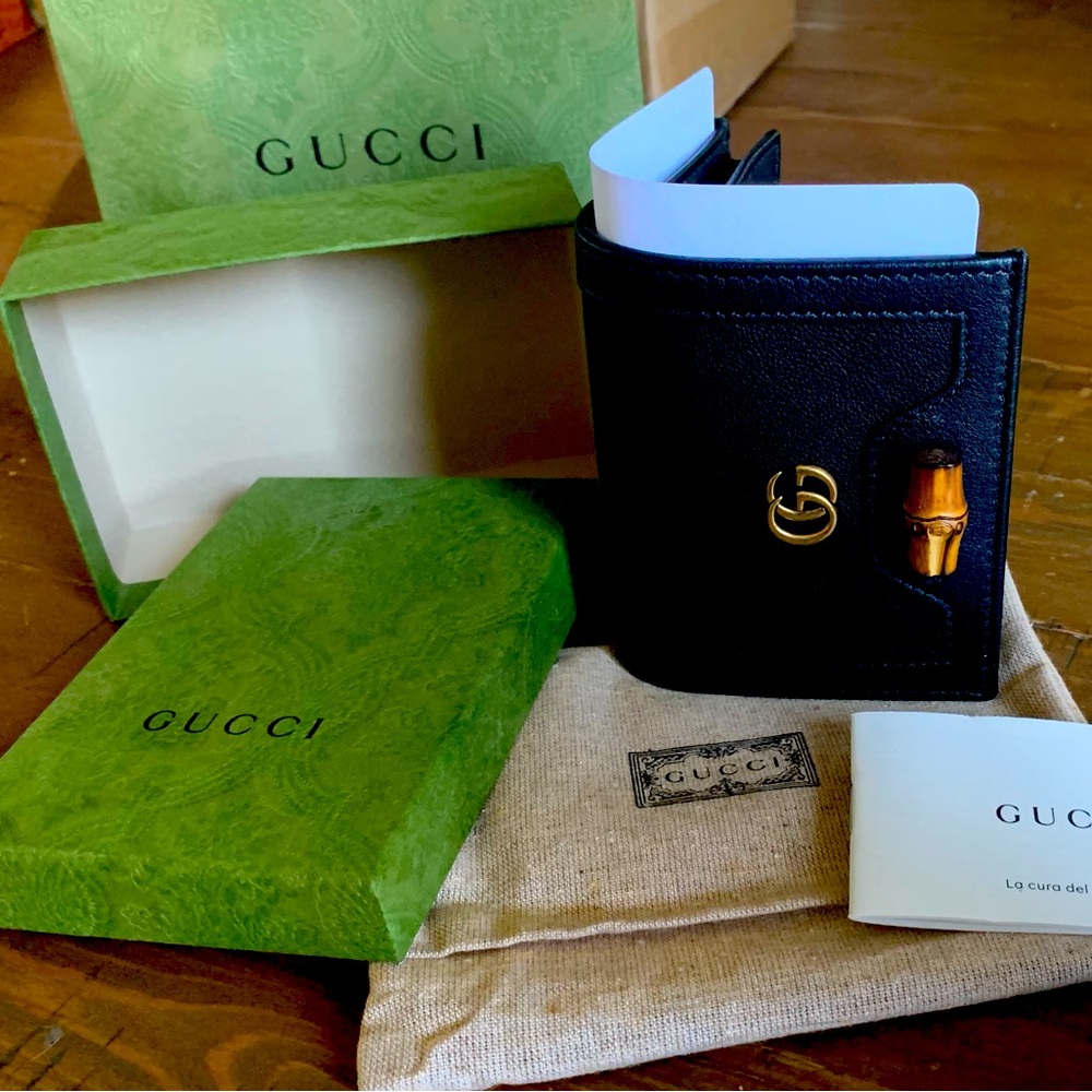 Gucci Diana card case wallet